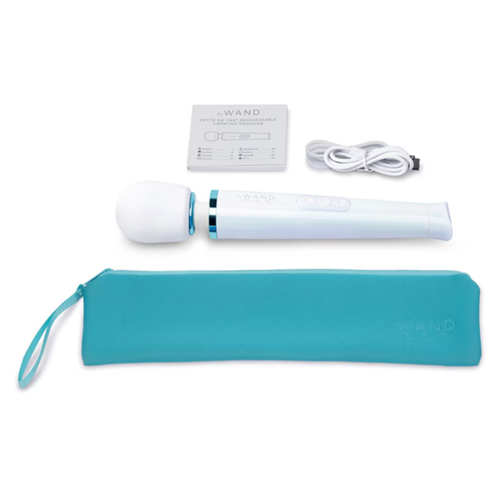 Le Wand Dive Submersible Rechargeable Wand Seashell