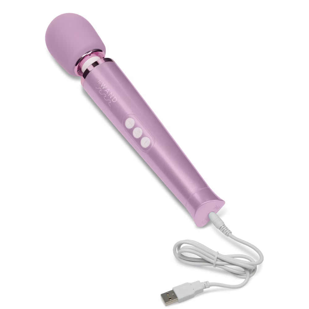 Le Wand Dive Submersible Rechargeable Wand Lavender